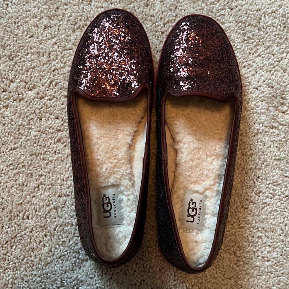 Ugg flats size 9